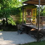 Les Insolites Du Grand Logis Marchais (Aisne)