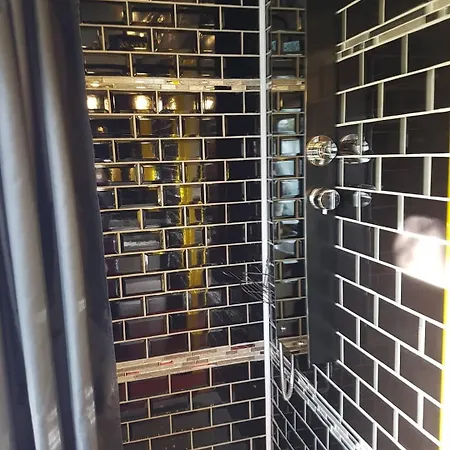 בית הארחה Les Insolites Du Grand Logis Marchais (Aisne)